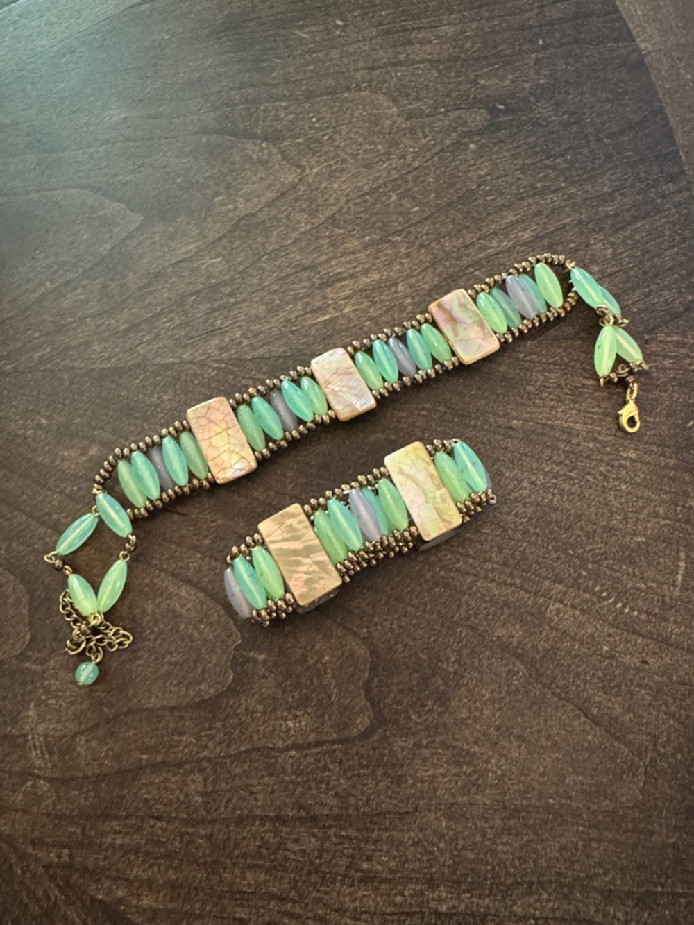 Green Beaded Necklace with Mother-of-Pearl Accents